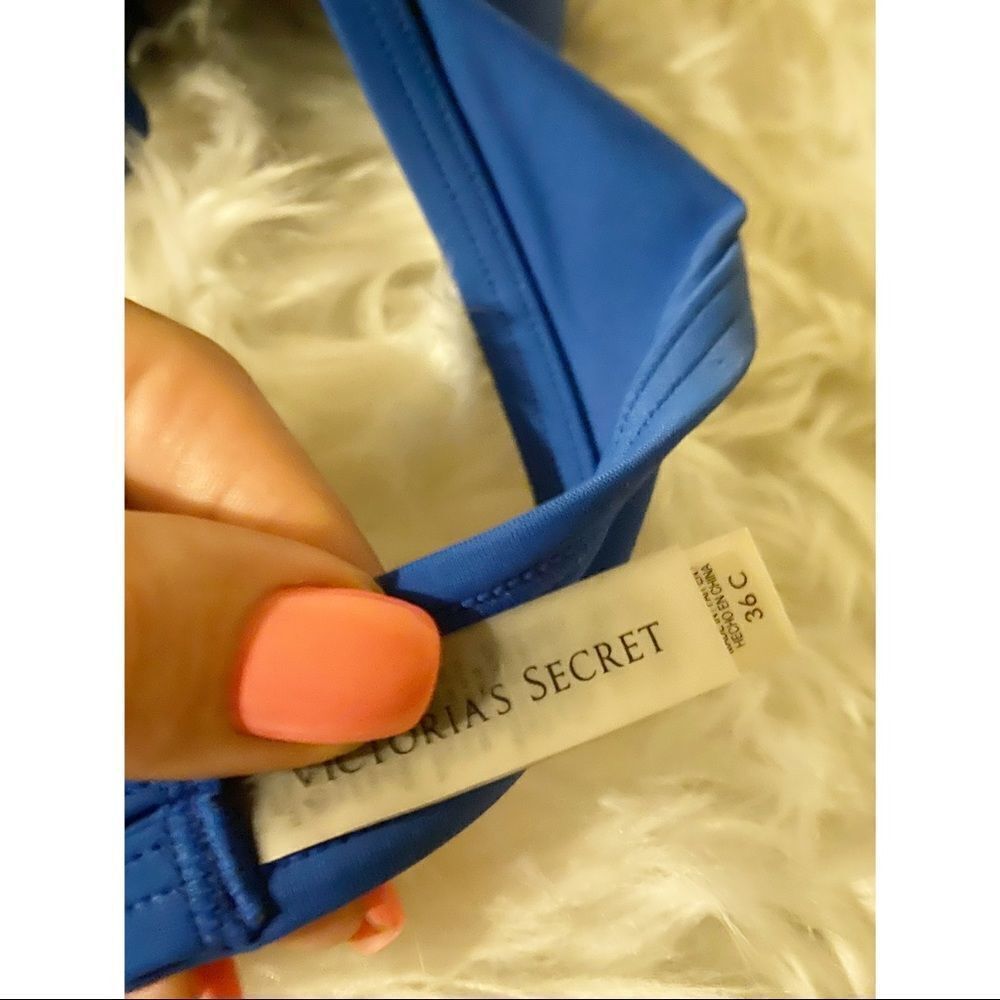 ✨VS Push Up Royal Blue Bikini Top✨ - Picture 4 of 4